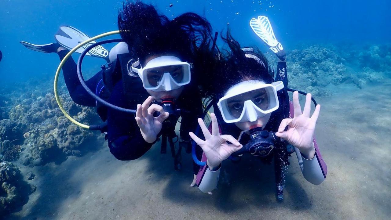 Hotel Pamanilao And Padoy'S Dive Camp Batangas Esterno foto