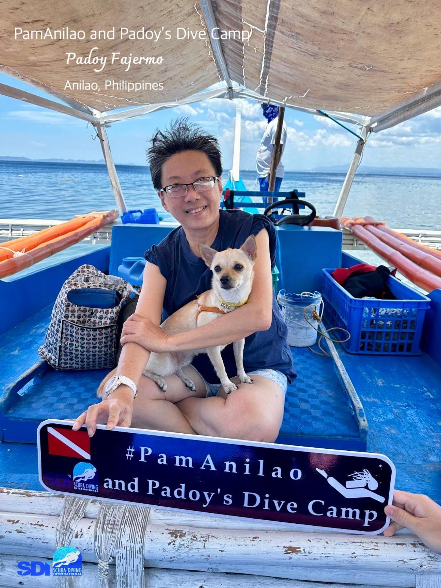Hotel Pamanilao And Padoy'S Dive Camp Batangas Esterno foto